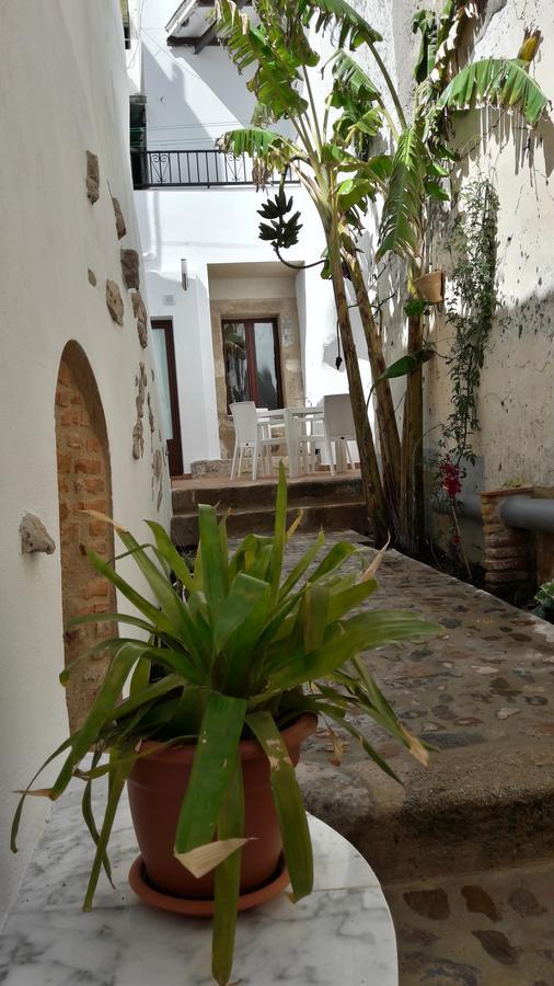 Diana Jardin Apartment Caceres Luaran gambar